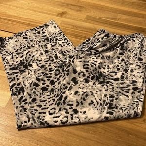 3 for $15 Lounge Pajama Pants Leopard Print Black Grey Capri Large Bumble B*